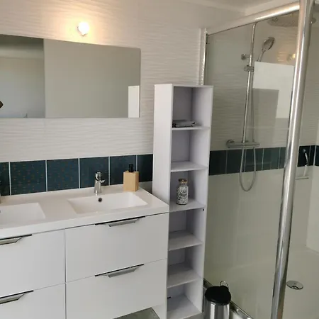 Villa Loft Lumineux, Piece De Vie 100m2, Parking Prive