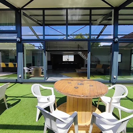 Villa Loft Lumineux, Piece De Vie 100m2, Parking Prive *