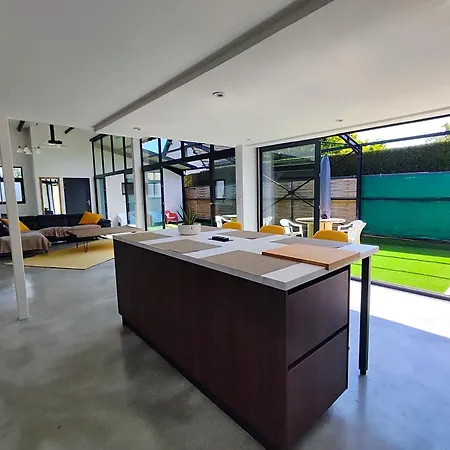 Loft Lumineux, Piece De Vie 100m2, Parking Prive *